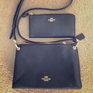 Coach purse with matching wallet